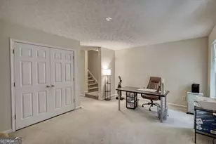 5687 Strathmoor Manor Cir, Lithonia, GA 30058 - Photo 6