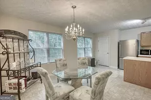 5687 Strathmoor Manor Cir, Lithonia, GA 30058 - Photo 12