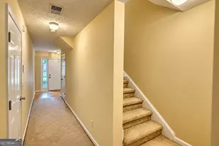 5687 Strathmoor Manor Cir, Lithonia, GA 30058 - Photo 4