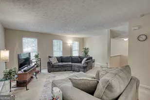 5687 Strathmoor Manor Cir, Lithonia, GA 30058 - Photo 8