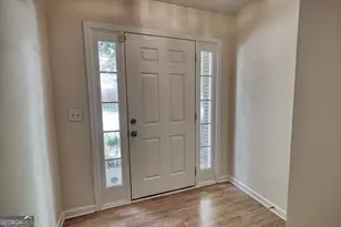 5687 Strathmoor Manor Cir, Lithonia, GA 30058 - Photo 4
