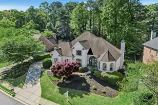 9170 Nesbit Lakes Dr, Alpharetta, GA 30022 - Photo 1