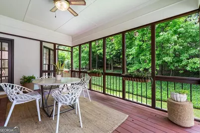 9170 Nesbit Lakes Drive, Alpharetta, GA 30022 - Photo 16