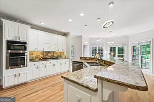 9170 Nesbit Lakes Dr, Alpharetta, GA 30022 - Photo 18