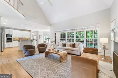 9170 Nesbit Lakes Drive, Alpharetta, GA 30022 - Photo 14