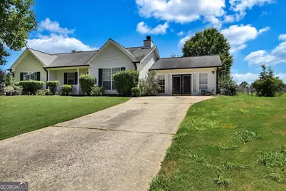 140 Greenleaf Drive, Hampton, GA 30228 - Photo 2