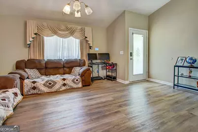 140 Greenleaf Drive, Hampton, GA 30228 - Photo 6