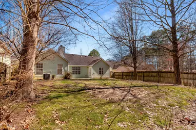 4209 Zephyrhills Drive NW, Acworth, GA 30101 - Photo 10