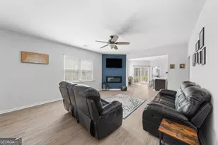 215 Crabapple Cir, Port Wentworth, GA 31407 - Photo 6