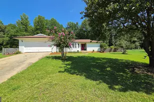 285 Nectarine Dr, Newnan, GA 30265 - Photo 2