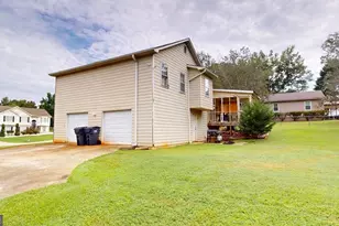 303 Jonaquil Ave, Auburn, GA 30011 - Photo 20