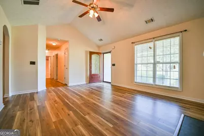 524 Greenfield Drive, Statham, GA 30666 - Photo 6