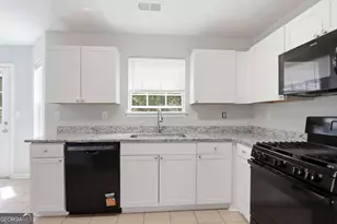 2545 Carolina Ridge, Riverdale, GA 30296 - Photo 8