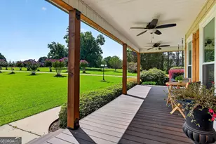 466 Bob Smith Rd, Sharpsburg, GA 30277 - Photo 4