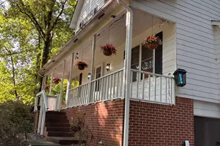 1026 Knotts Pointe Dr, Woodstock, GA 30188 - Photo 2