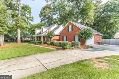 108 Scotsburg Drive, Warner Robins, GA 31088 - Photo 2