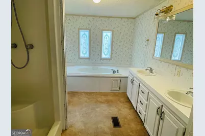 685 Holmes Theus Road NE, Ludowici, GA 31316 - Photo 8