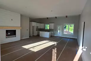 468 Bob Thomas Rd, Jackson, GA 30233 - Photo 2