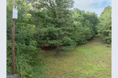 208 Arnold Road SE, Statham, GA 30666 - Photo 8
