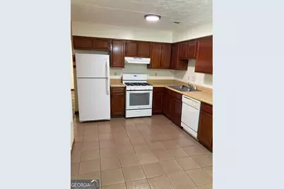 401 Riverbrook Court, Riverdale, GA 30274 - Photo 4