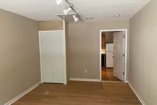 209 E Wilson St, Villa Rica, GA 30180 - Photo 12