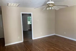 209 E Wilson St, Villa Rica, GA 30180 - Photo 22