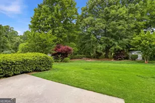 8790 Bay Creek Ln, Gainesville, GA 30506 - Photo 18