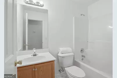 8790 Baycreek Ln, Gainesville, GA 30506 - Photo 16