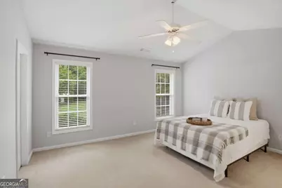 8790 Baycreek Ln, Gainesville, GA 30506 - Photo 12