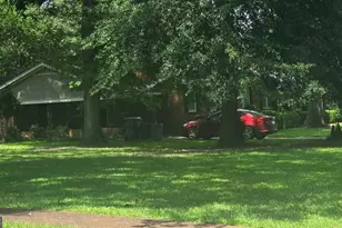 205 Wildwood Cir, Americus, GA 31709 - Photo 2