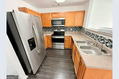 6504 Holly Lane, Union City, GA 30291 - Photo 10