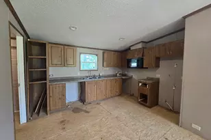 542 Nails Creek Crossing, Royston, GA 30662 - Photo 2