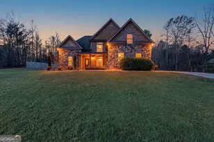 130 Maple Dr, Commerce, GA 30529 - Photo 1
