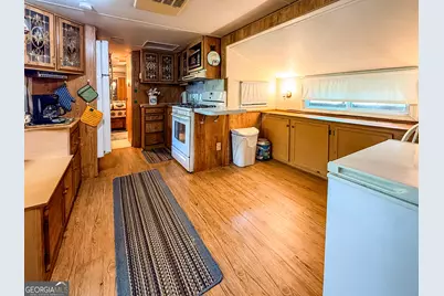 91 Yogi Bear Boulevard, Cleveland, GA 30528 - Photo 8