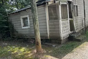 109 Jackson St, Barnesville, GA 30204 - Photo 2
