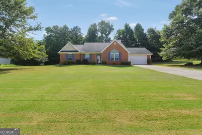 167 Woodlands Drive, Jackson, GA 30233 - Photo 2