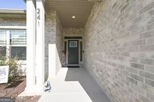 241 Magnolia Villas Dr, Cornelia, GA 30531 - Photo 6