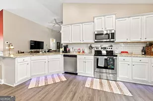 241 Magnolia Villas Dr, Cornelia, GA 30531 - Photo 18