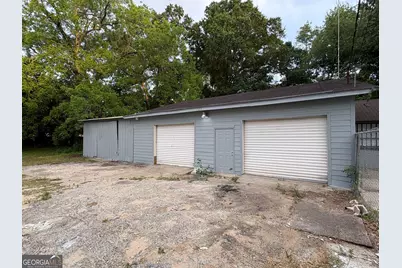 1328 E Broad Avenue, Albany, GA 31705 - Photo 2