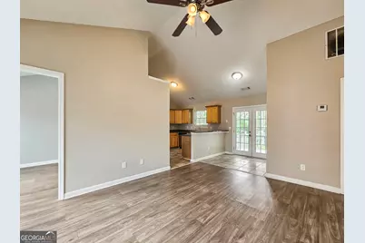 5037 Kens Court, Stockbridge, GA 30281 - Photo 4