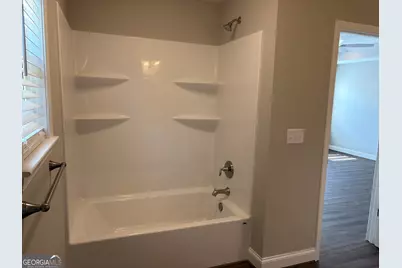 221 Buckingham Parc Circle, East Dublin, GA 31027 - Photo 12