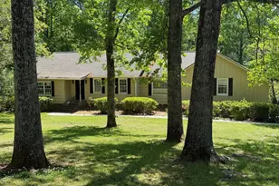 135 Kennesaw Dr, Thomaston, GA 30286 - Photo 2