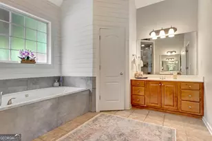374 Persimmon Dr, Sharpsburg, GA 30277 - Photo 36