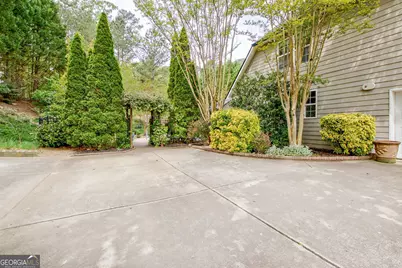 374 Persimmon Drive, Sharpsburg, GA 30277 - Photo 46