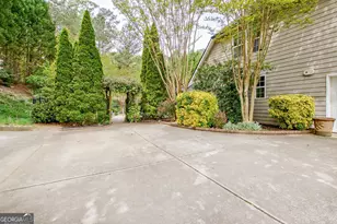 374 Persimmon Dr, Sharpsburg, GA 30277 - Photo 46