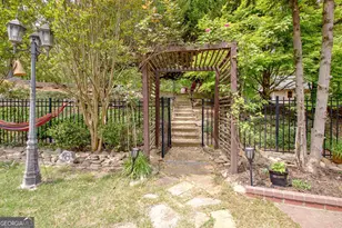 374 Persimmon Dr, Sharpsburg, GA 30277 - Photo 66