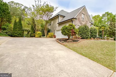374 Persimmon Drive, Sharpsburg, GA 30277 - Photo 44