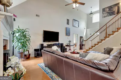 374 Persimmon Drive, Sharpsburg, GA 30277 - Photo 18