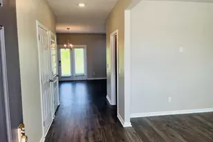 19 White Spruce Wy, Newnan, GA 30265 - Photo 2