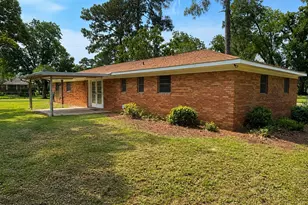 2100 Ben Hill Ave, Waycross, GA 31503 - Photo 2